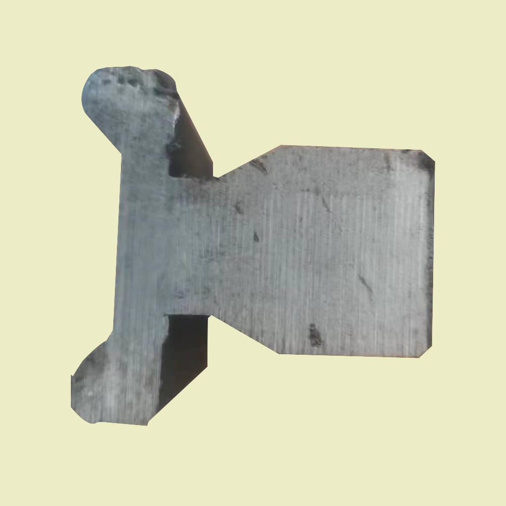 冷拉異型鋼相比熱軋產(chǎn)品具有更精確的尺寸公差表面光潔度更高機械性能也更加優(yōu)異